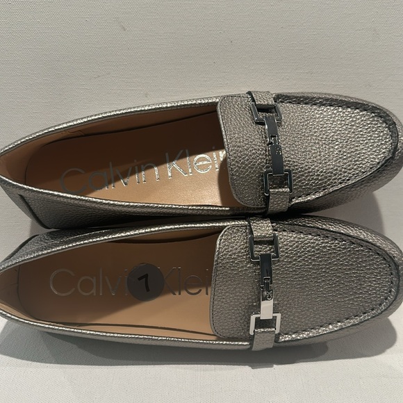 Calvin Klein Silver Buckle Front Loafers. Size 7 - Picture 2 of 5